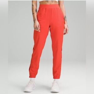 Lululemon High-Rise Jogger *Airflow
